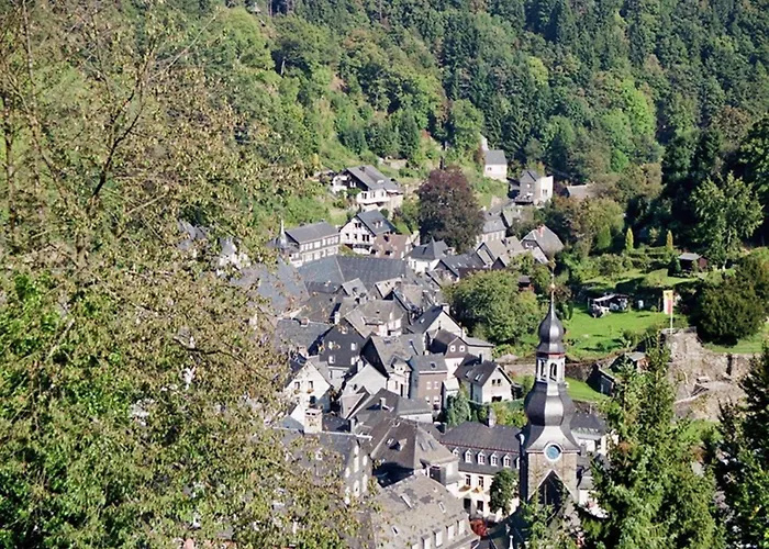Sommerblick Daire Monschau